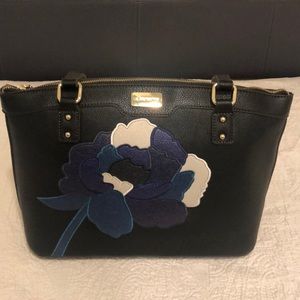 NWT Liz Claiborne Black W/Flower Appliqué “Valerie” Handbag Purse Satchel